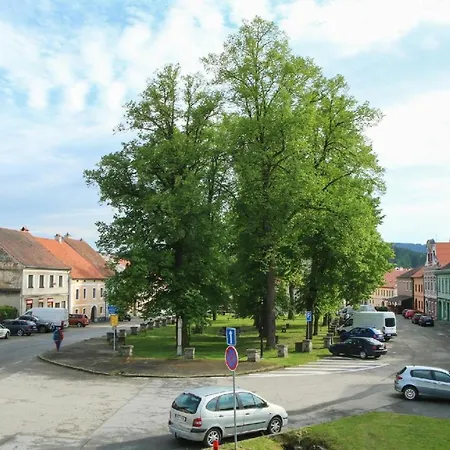 Na Rynku Chvalsiny 18 Apartment *