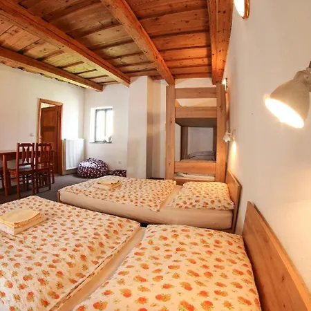 Na Rynku Chvalsiny 18 Apartmán