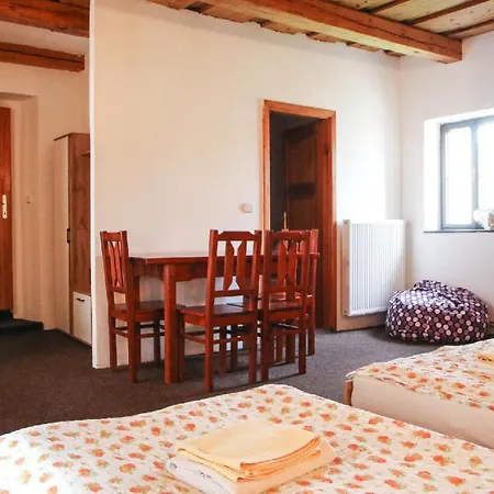 Na Rynku Chvalšiny 18 3*