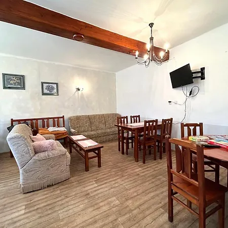 Na Rynku Chvalšiny 18 3*