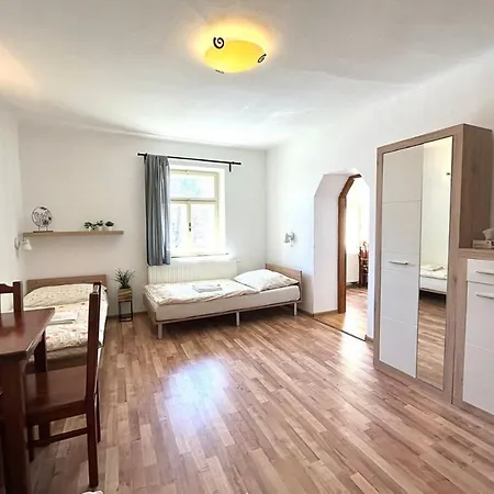 Apartmán Na Rynku Chvalsiny 18