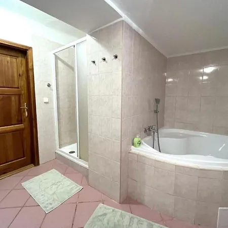 Na Rynku Chvalsiny 18 Apartment