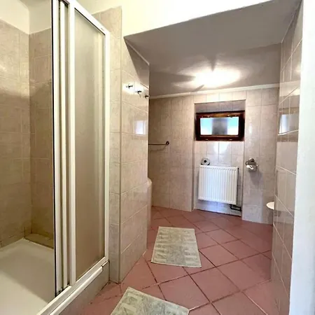 Na Rynku Chvalsiny 18 Apart Otel 3*